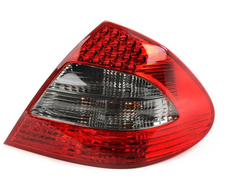 Mercedes-Benz Tail Light Combination