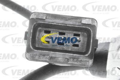 BMW Camshaft Position Sensor